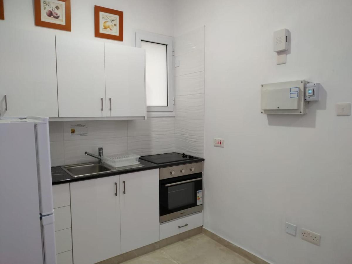 1 Bedroom Apartment Larnaka Exterior foto